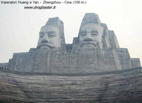 Statua Imperatori Huang Yan Cina