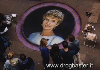 Disegni di Julian Beever, dipinti su strada