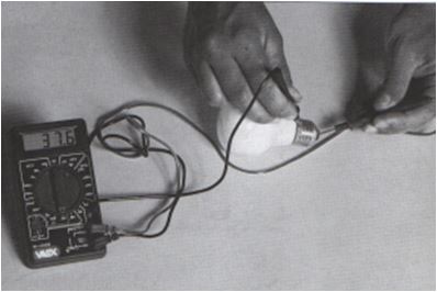 prova della lampadina utilizzando il tester