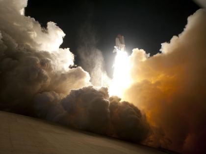Shuttle in fase di lancio a Cape Canaveral
