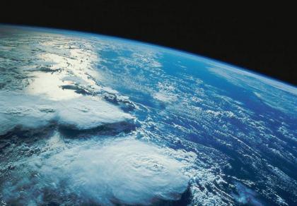 Panoramica della Terra dallo spazio
